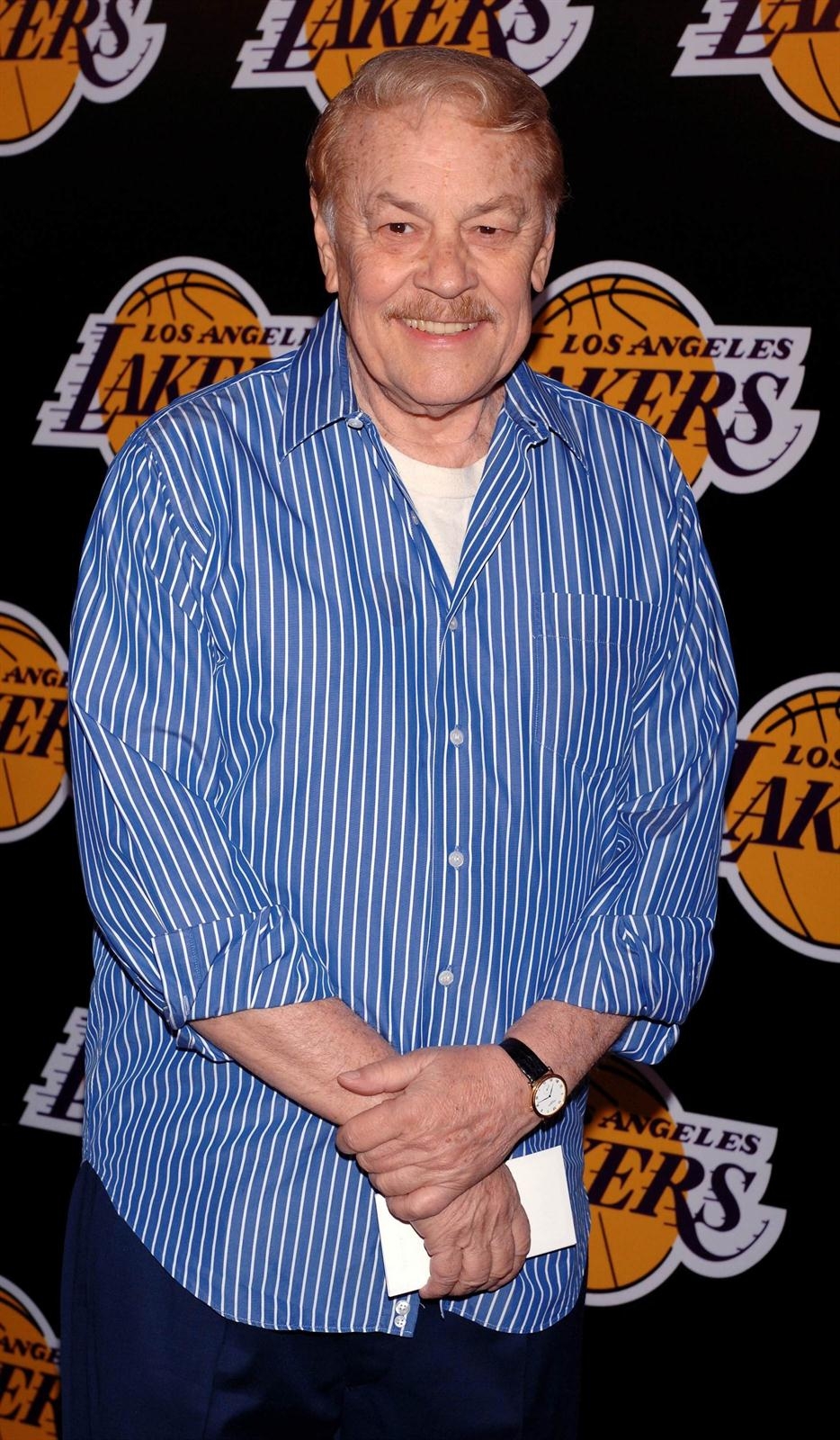 Lakers Owner Jerry Buss Passes Away