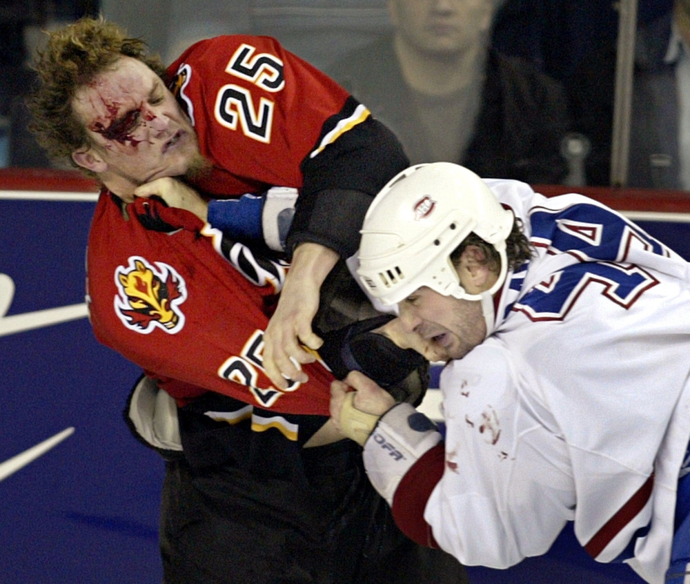 Who Doesnt love a good Hockey Fight