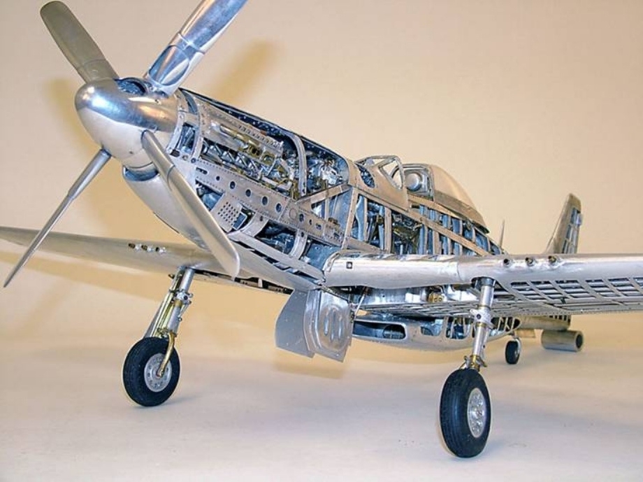 P-51 Mustang detailed Airplane model: Amazing