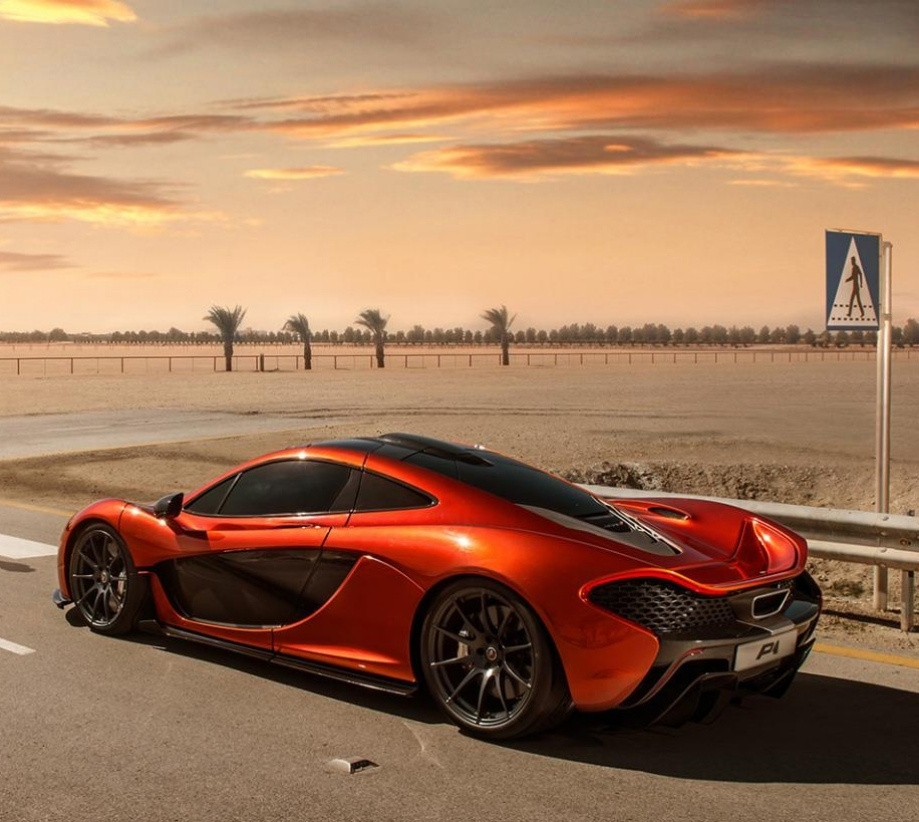 Amazing Pics of the 903HP McLaren P1