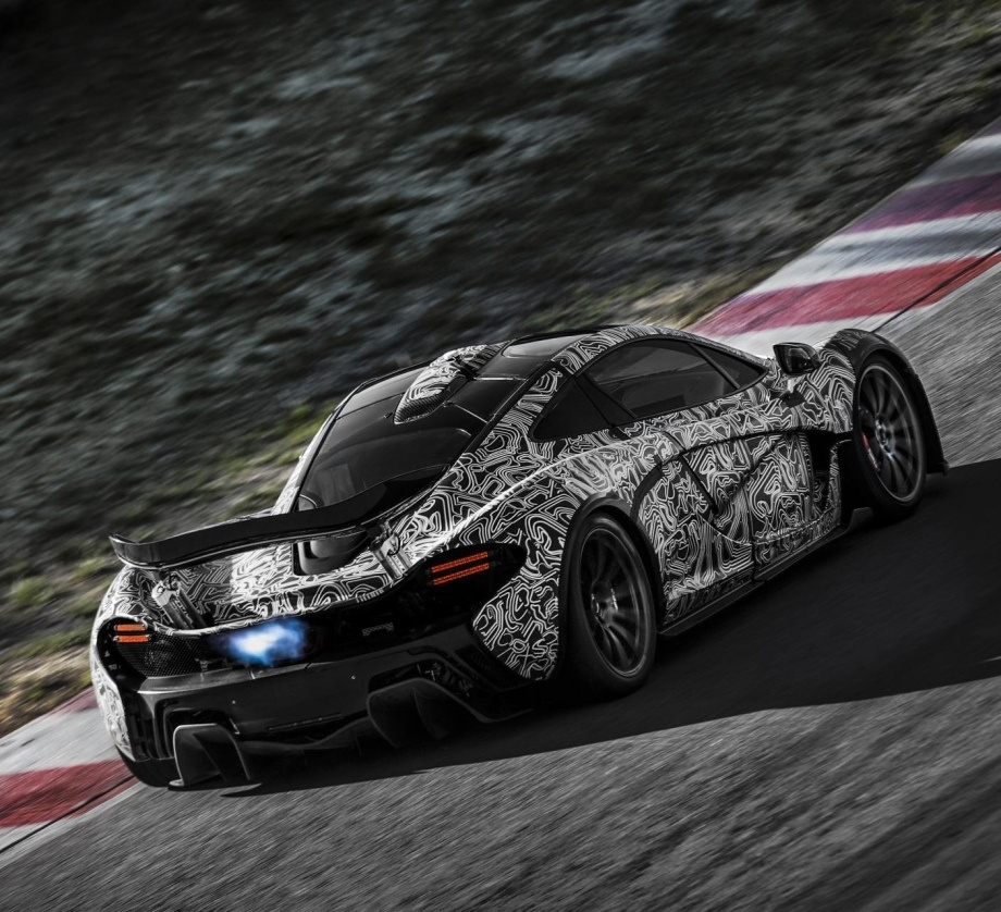 Amazing Pics of the 903HP McLaren P1