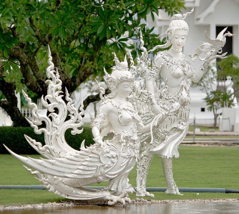 Wat Rong Khun: A Buddhist Temple Inspired by Sci-Fi Movies