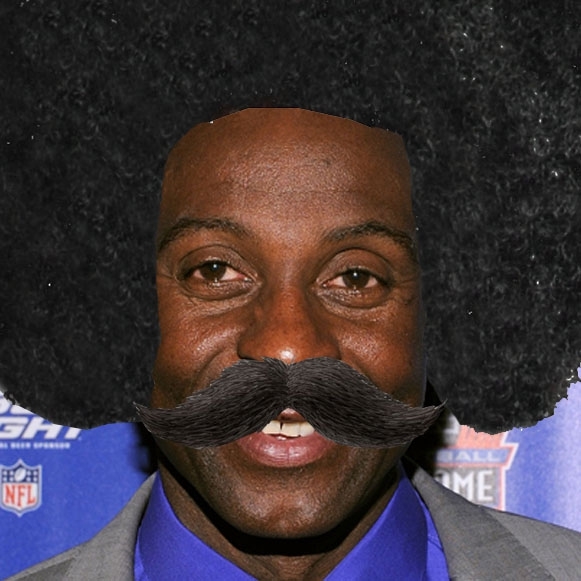 NFL Player Disguises in Honer Of "Leon Sandcastle"