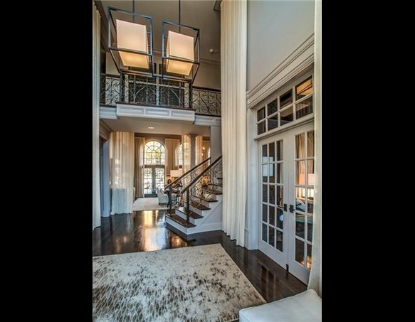 Two Members of the Rascal Flatts are Selling Their Flats 