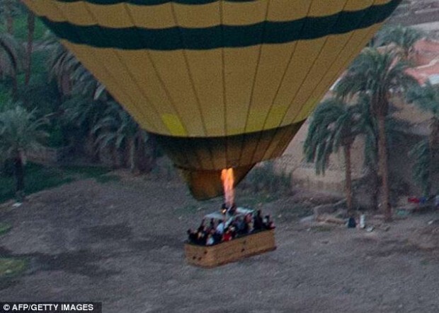 Hot Air Ballon Fell from the Sky in Egypt