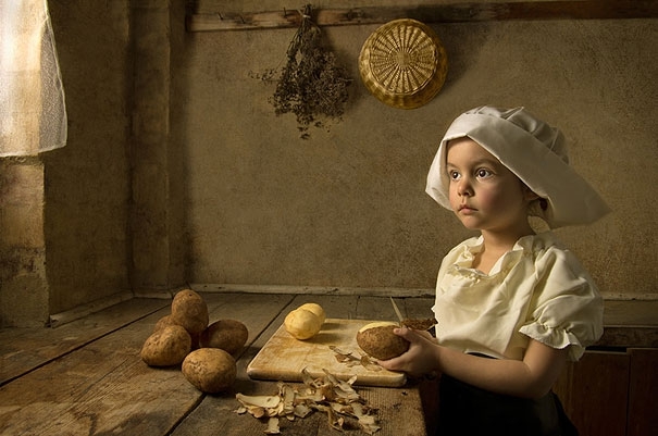 Father and His 5-Year-Old Daughter Recreate Classic Paintings