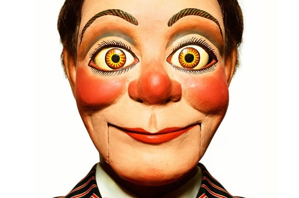 Creepy Close-Up Portraits Of Retired Ventriloquist Dummies