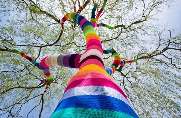 Colorful Examples of Yarn Bombing