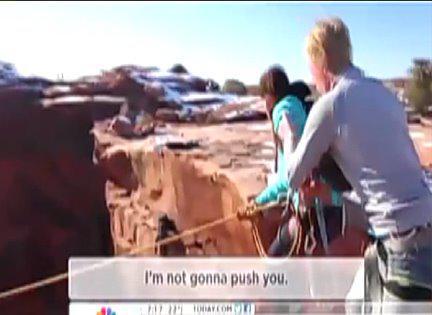 Boyfriend Pushes Girlfriend Off the Cliff, She Breaks Up with Him in Midair