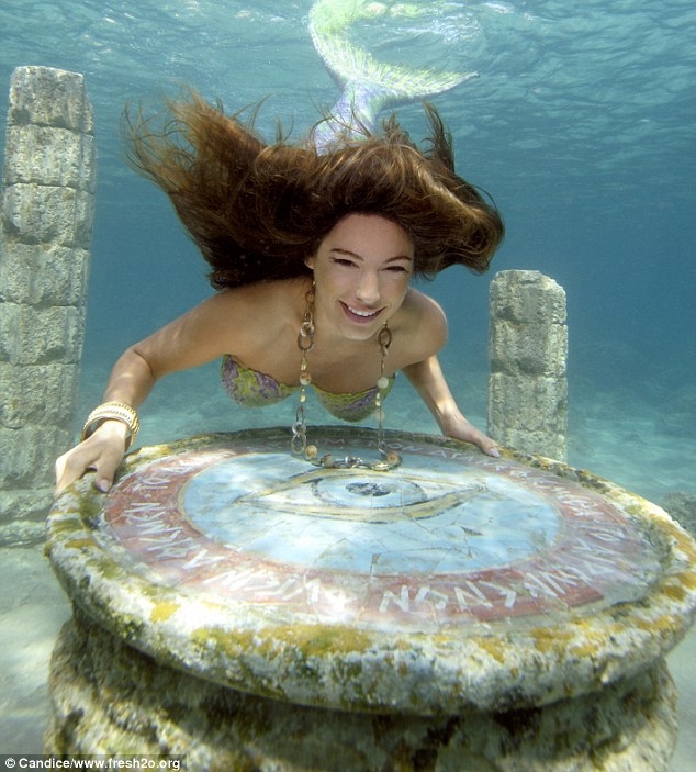 Kelly Brook Poses under Water in Mermaid Costume