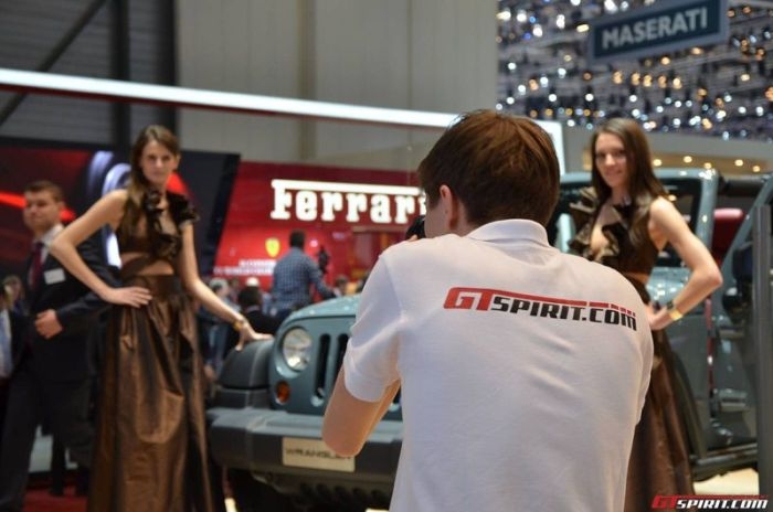 Girls at Geneva Motor Show 2013