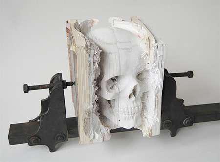 Art Made from Books, Amazing