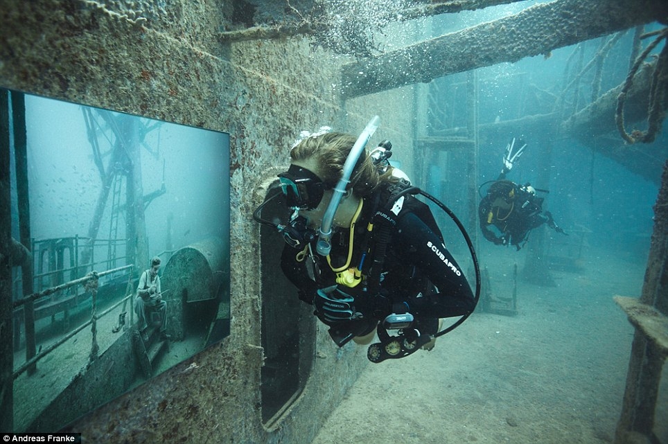 Astounding Wrecked Ship Underwater Art Gallery.