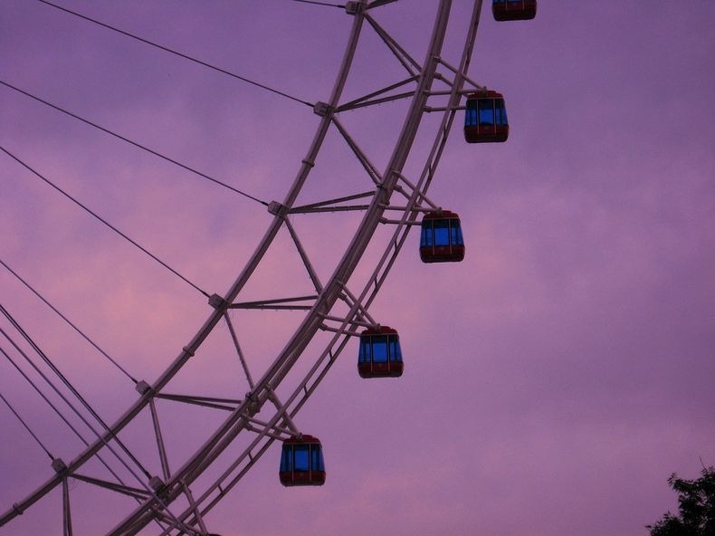 Tianjin Eye: Gigantic Ferris Wheel on a Bridge 