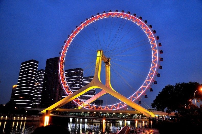 Tianjin Eye: Gigantic Ferris Wheel on a Bridge 