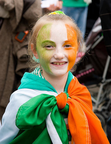 Paint the Irish flag on your face 