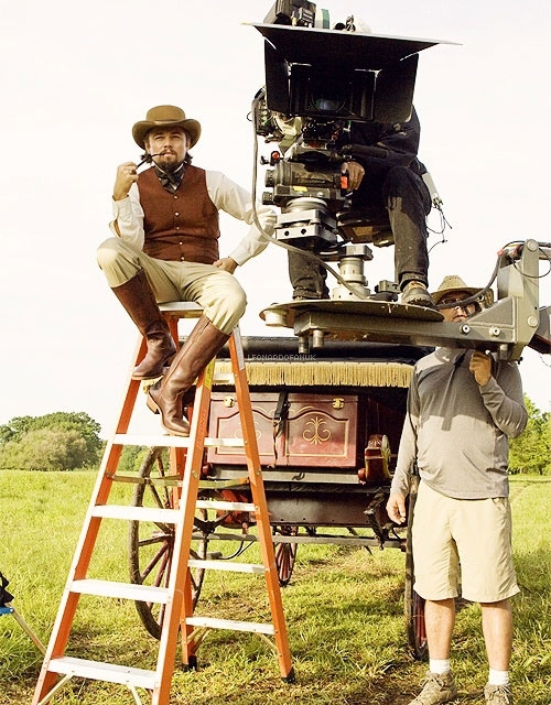 Fantastic Behind The Scenes Of Photos From Famous Films 