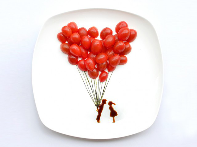 Tomato Balloon Kiss 
