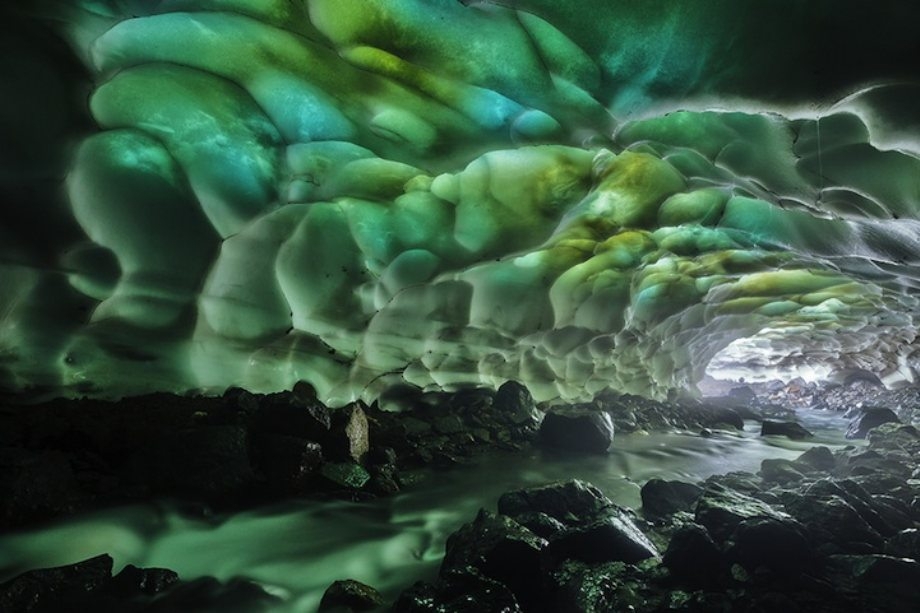 Amazing Cave 