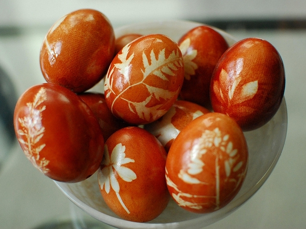 11. Onion-Skin-Dyed Easter Eggs