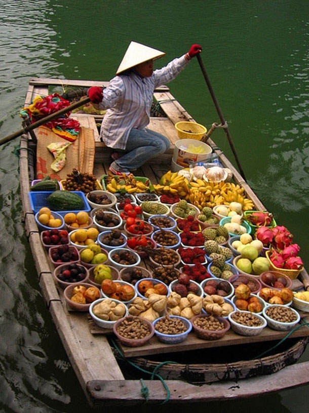 Boat Vendor 