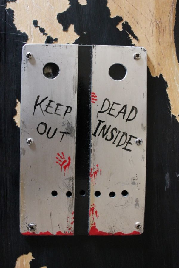 Keep out, Dead Inside 