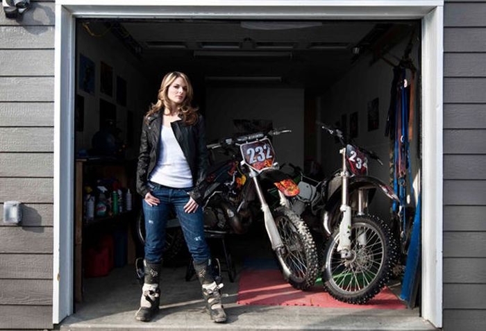 Lisa Kelly And Her Motorcycles 