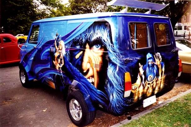 Don't you wish you had a van now that you could decorate like this?