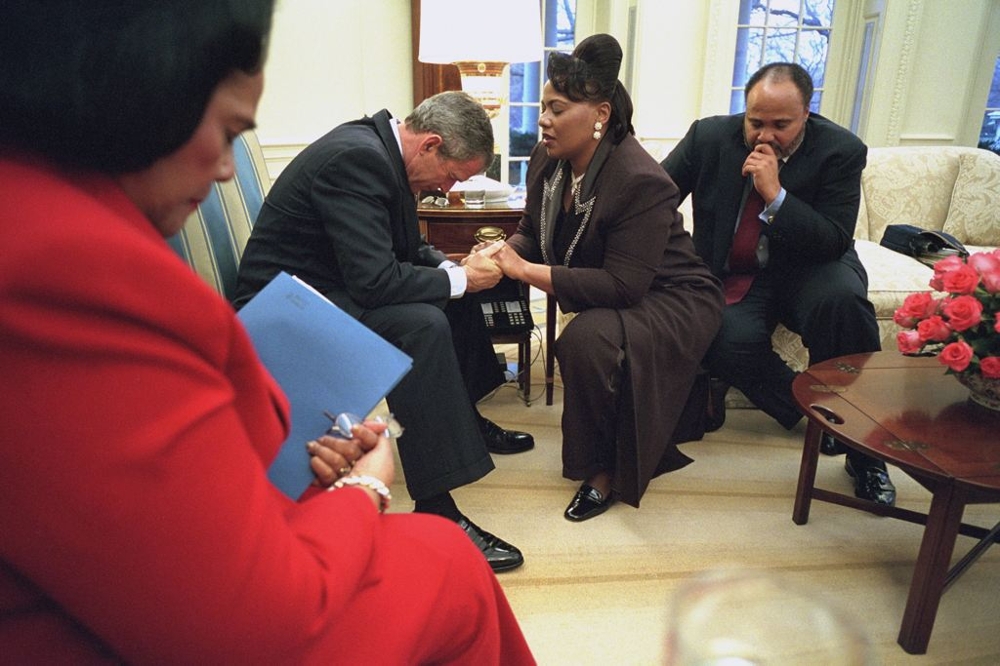 George Bush In Prayer 