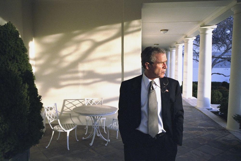 George Bush Takes a walk around the white house 