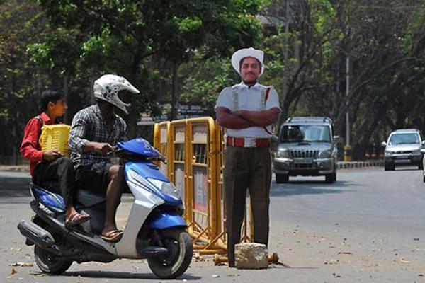 Cardboard Traffic Policeman of India