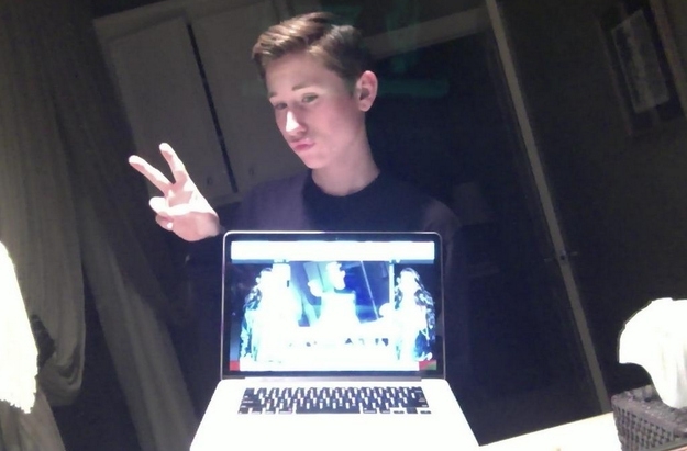 The laptop selfie.