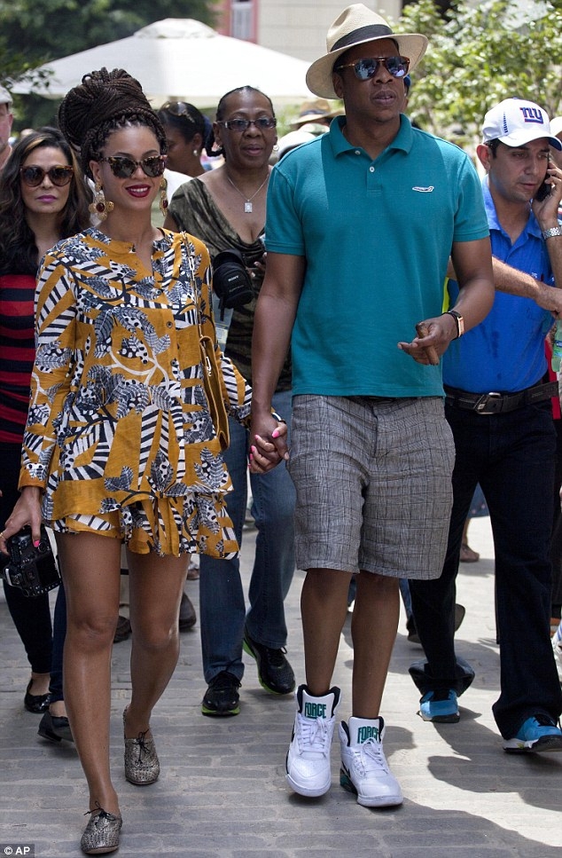 Beyonce and Jay-Z stepped out in Havana, Cuba, on Thursday as they dined out for lunch to celebrate their fifth wedding 