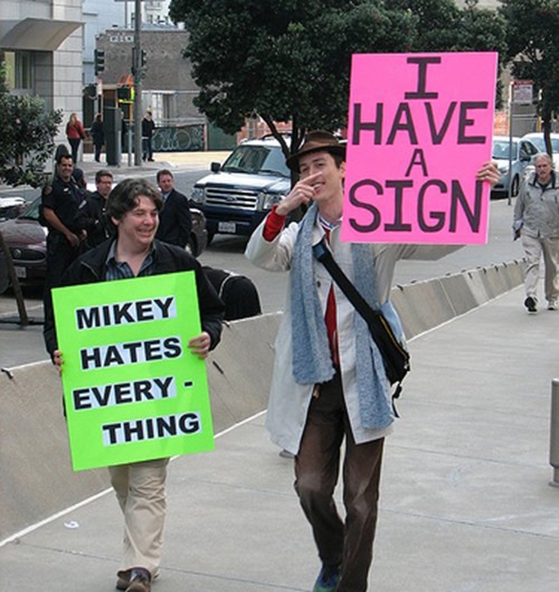 Hilarious Signs Trolling People