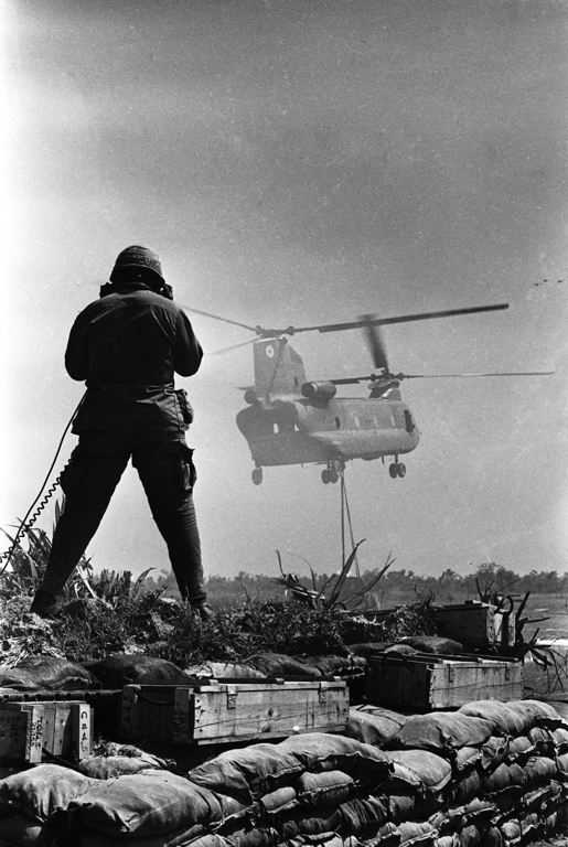 Soldier and Helicopter 