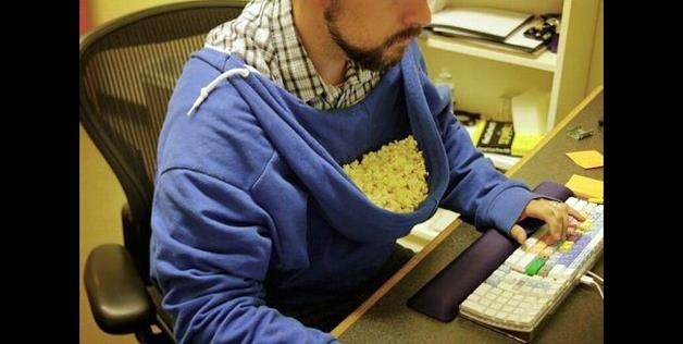 Hoodie Popcorn holder 