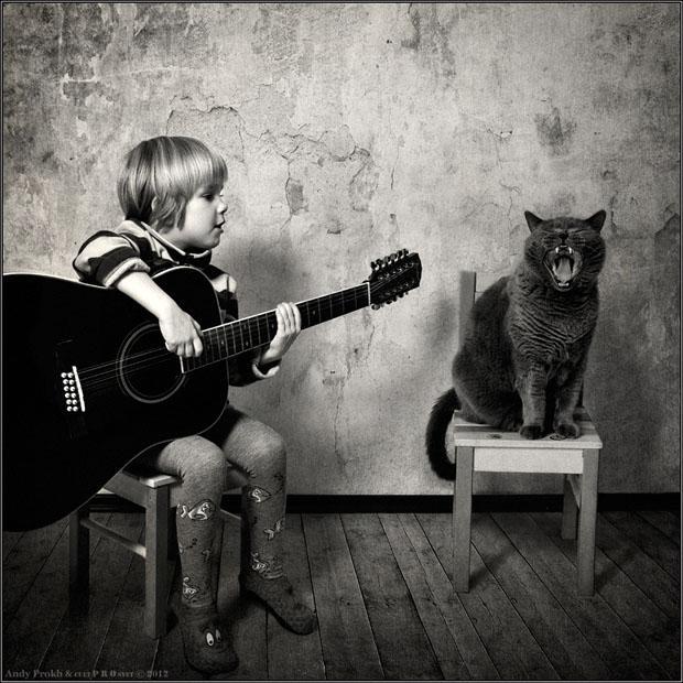 Cute Photo Series of Girl and Her Tomcat