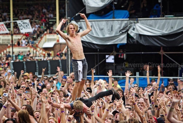 24 Great Moments In Crowd Surfing Awesomeness