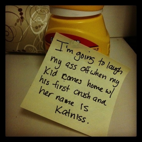 Stay-at-home Dad Puts Up Hilarious Post it Notes Around the House