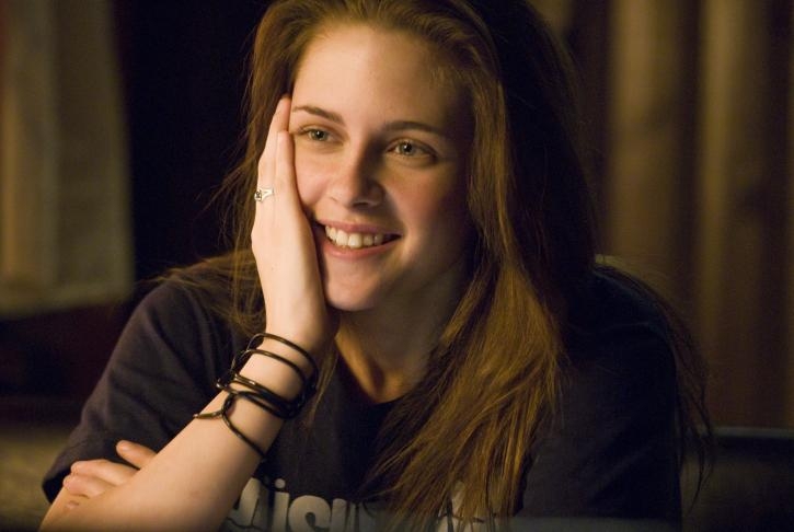 4 Reasons You Should Actually Like, Not Hate, Kristen Stewart