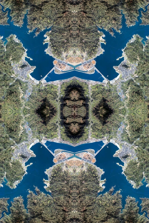 Complex & Beautifully Symmetrical Landscapes Of Earth