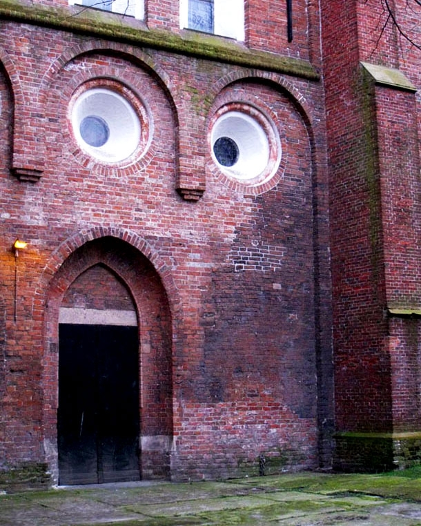 20 Unique Faces In 20 Unlikely And Hidden Places