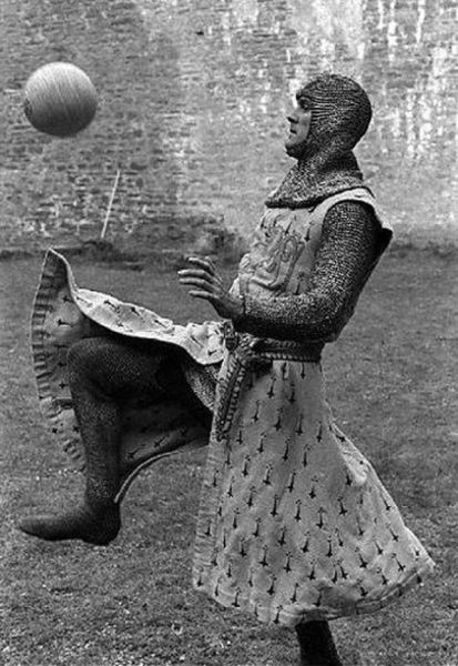 MONTY PYTHON AND THE HOLY GRAIL (1975)