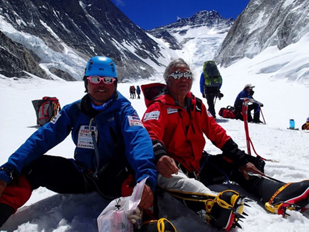 Resting on the way to camp 