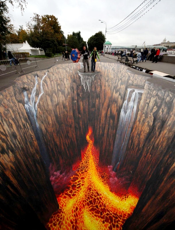 These Dazzling 3D Chalk Drawings Will Blow Your Mind 