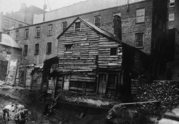 Vintage Photographs Of Life In 19th Century New York City 