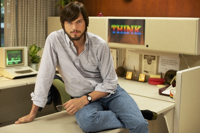 Ashton Kutcher Still Looks Like Steve Jobs In The 'Jobs' Trailer