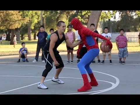 Spiderman Plays Basketball.... Amazing Spiderman 2 