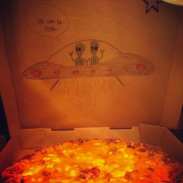 12 Examples of Creative Pizza Box Art