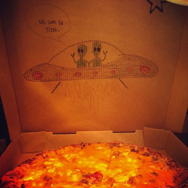 12 Examples of Creative Pizza Box Art